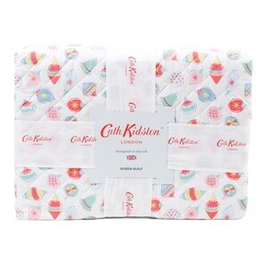 NWT Cath Kidston London Queen Quilt in Christmas Baubles Pastel Pattern
